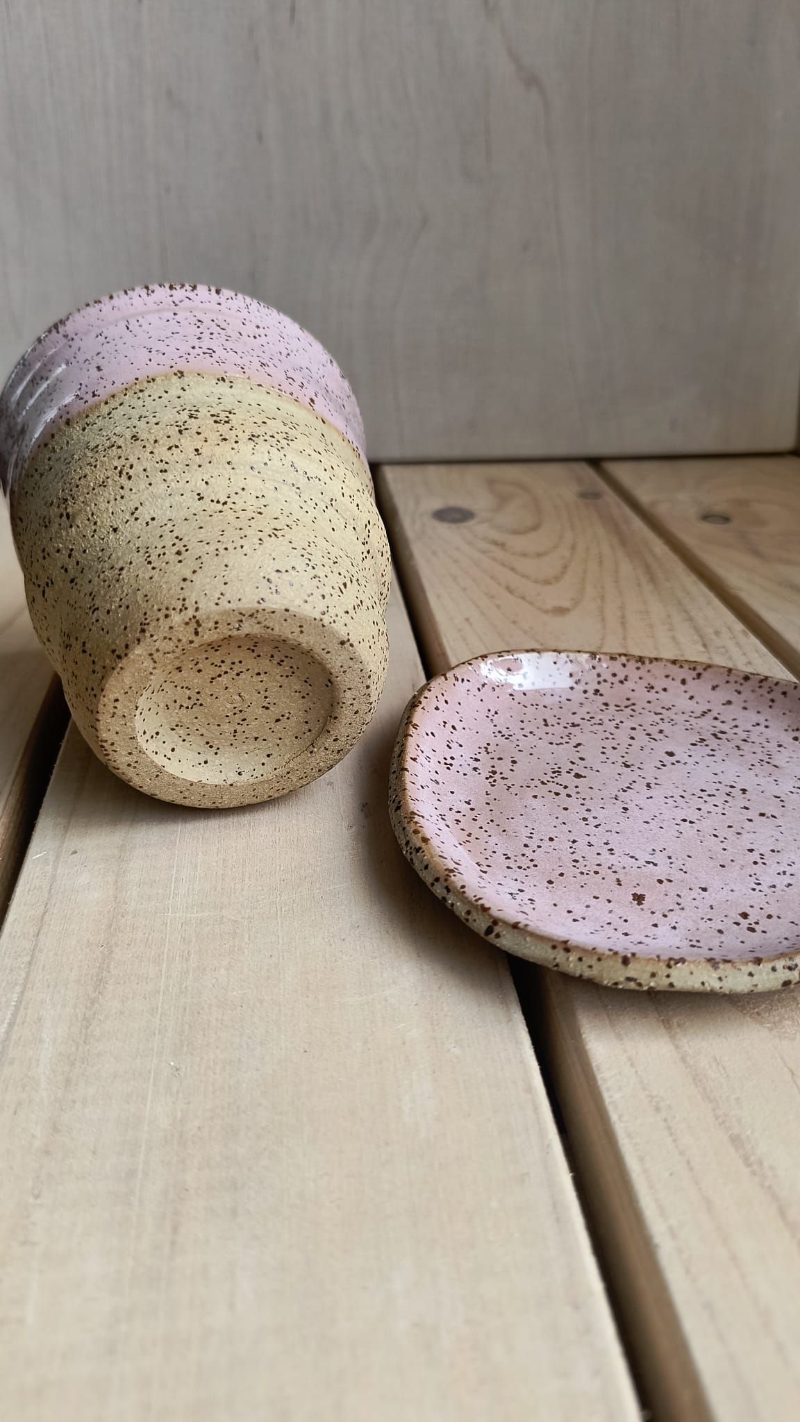 Czarka ceramiczna ze spodkiem - obrazek 5