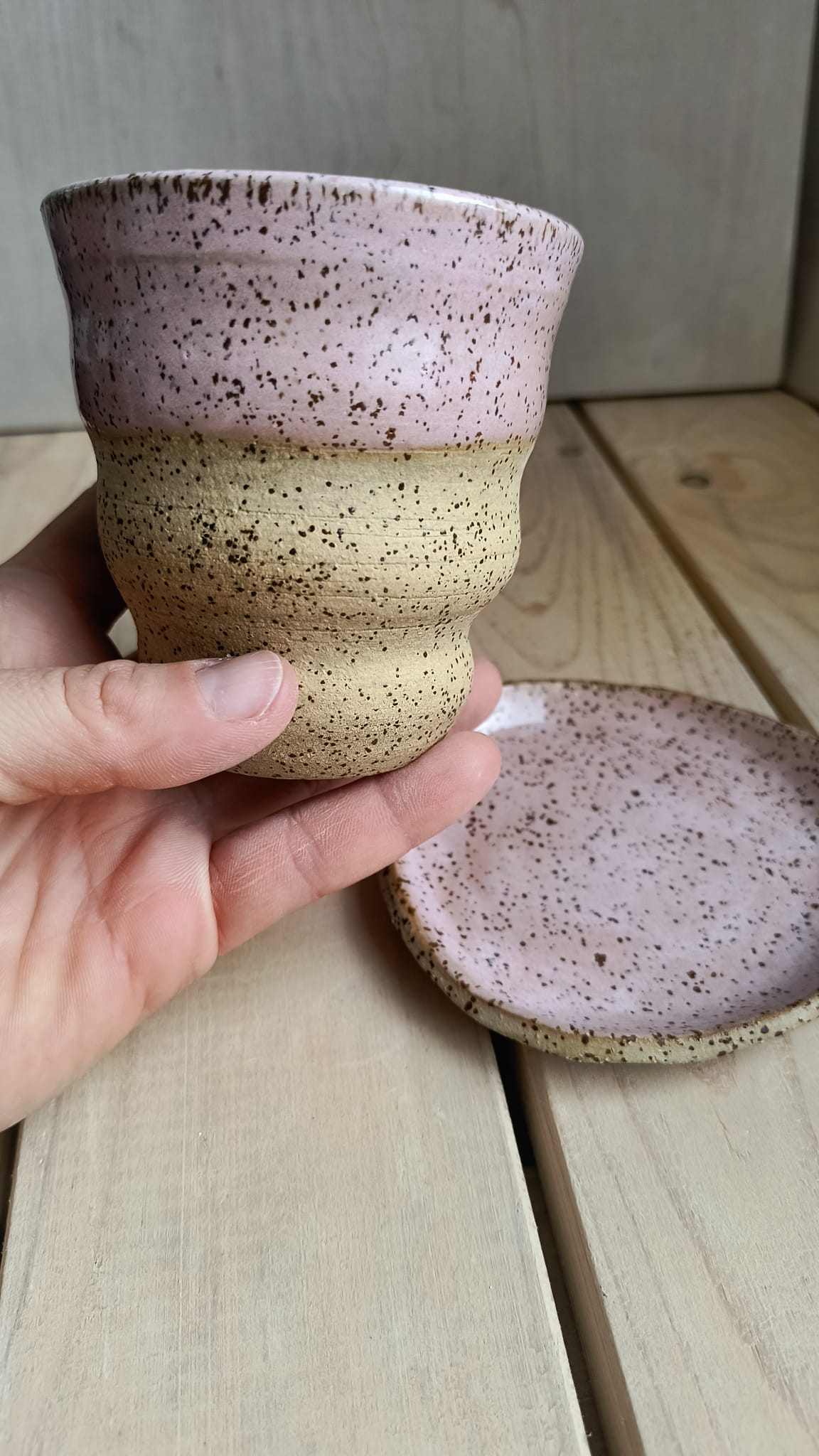 Czarka ceramiczna ze spodkiem - obrazek 2